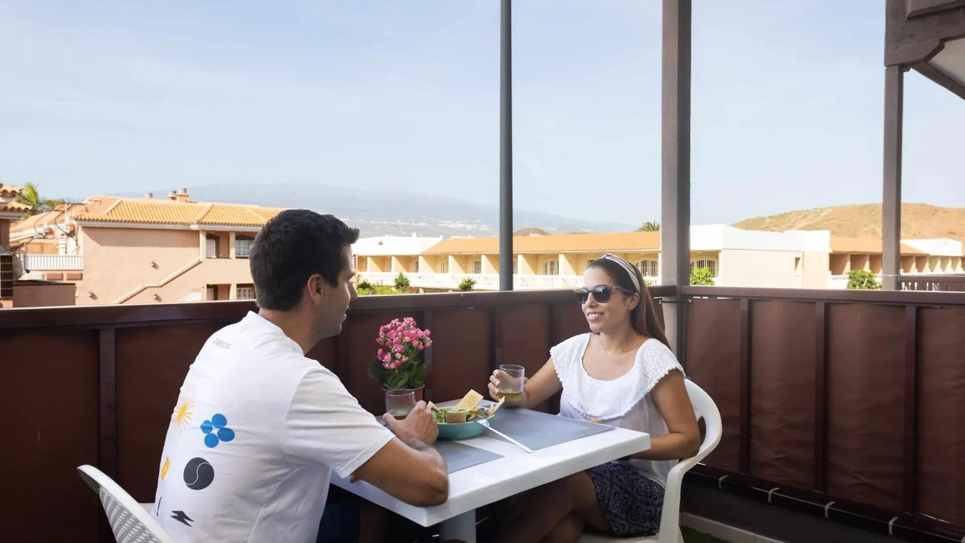 Agradable Piso Con Piscina & Playa Terraza Y Wifi Apartment Costa Del Silencio