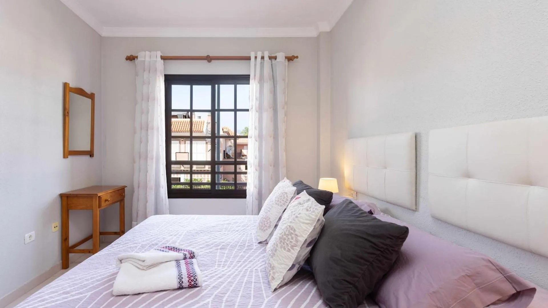 Agradable Piso Con Piscina & Playa Terraza Y Wifi Apartment Costa Del Silencio