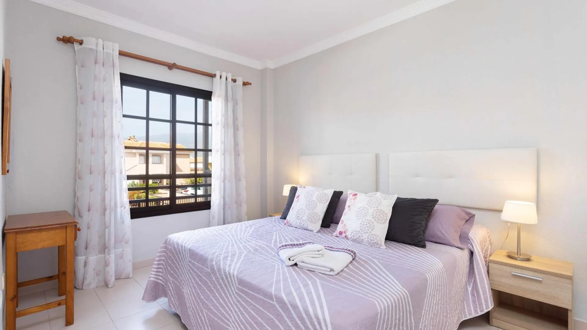 Agradable Piso Con Piscina & Playa Terraza Y Wifi Apartment Costa Del Silencio